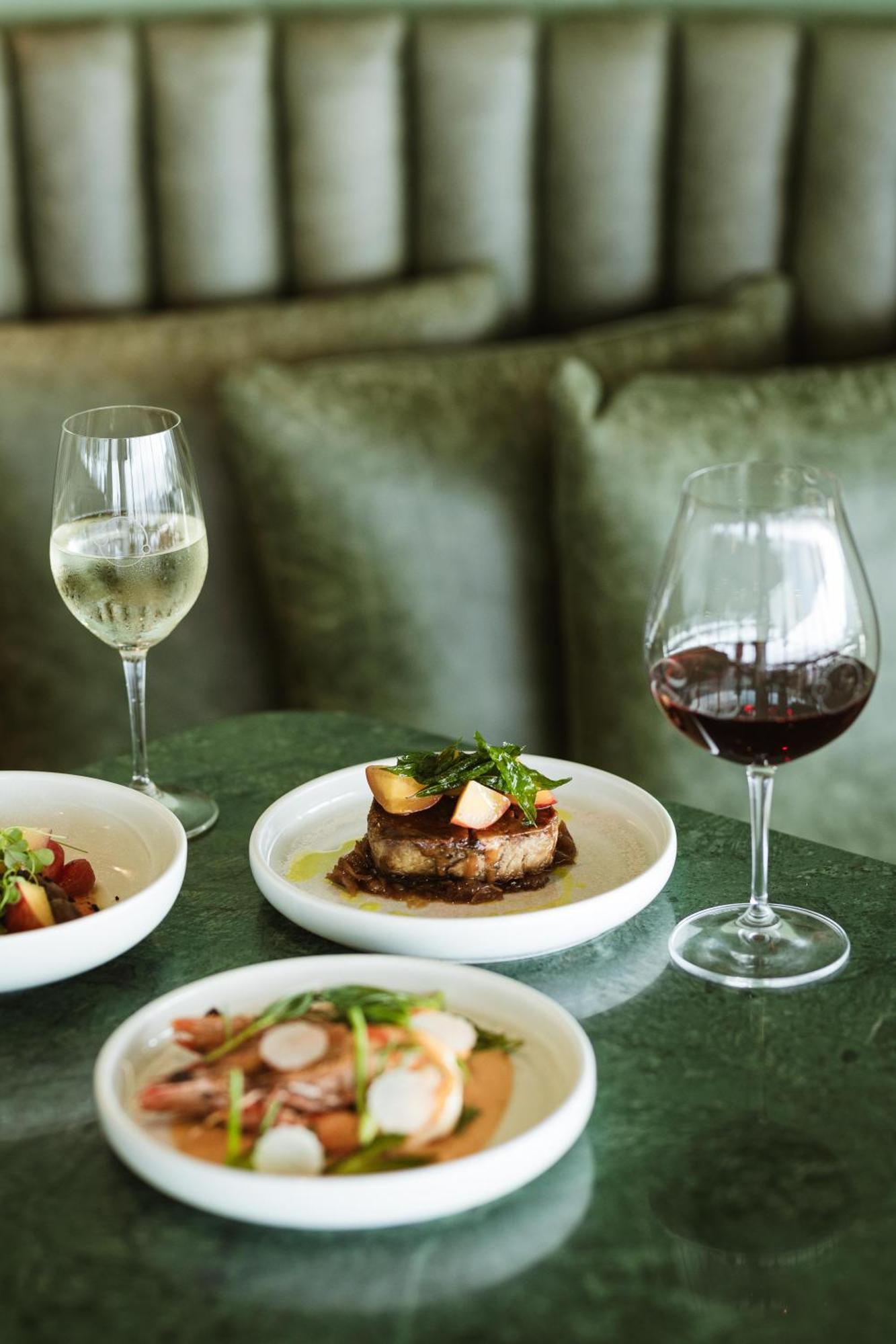 מלון ניוקסטל Crystalbrook Kingsley מראה חיצוני תמונה Wine and food
